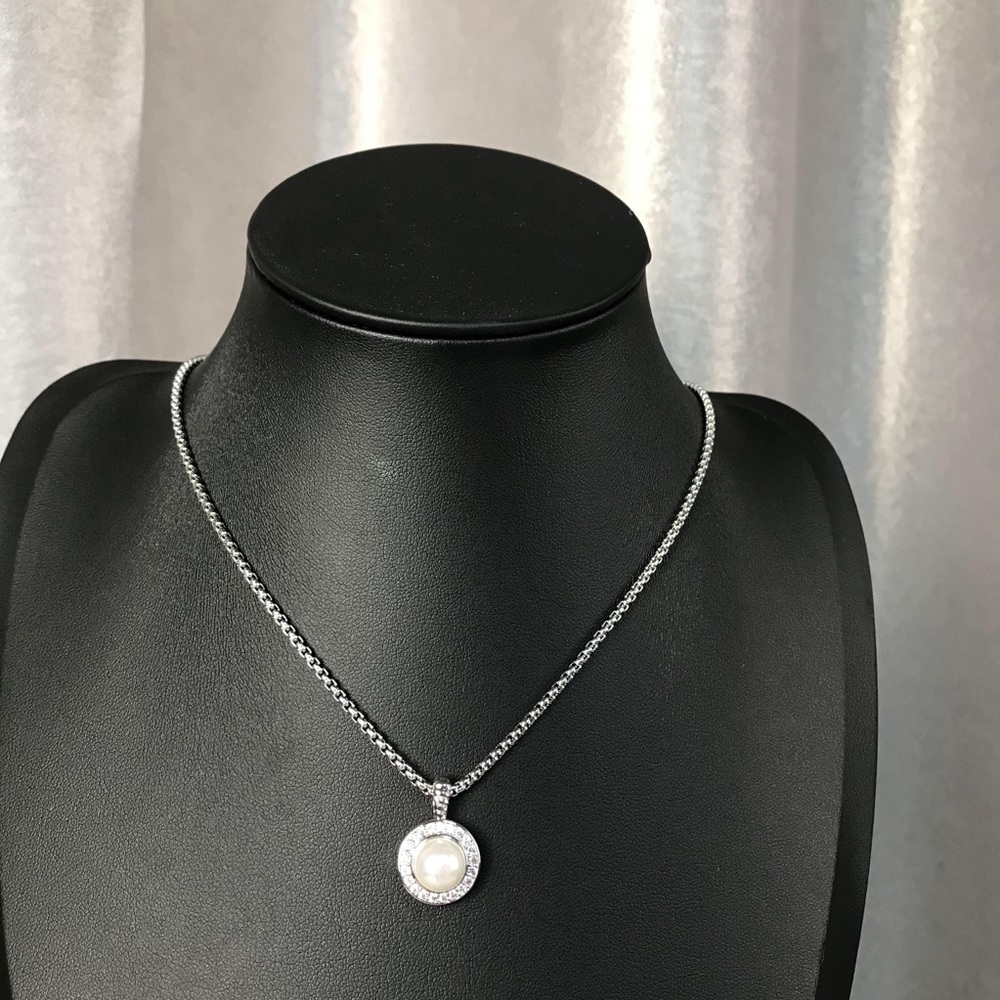 David Yurman Pearl with dimond Neckalce